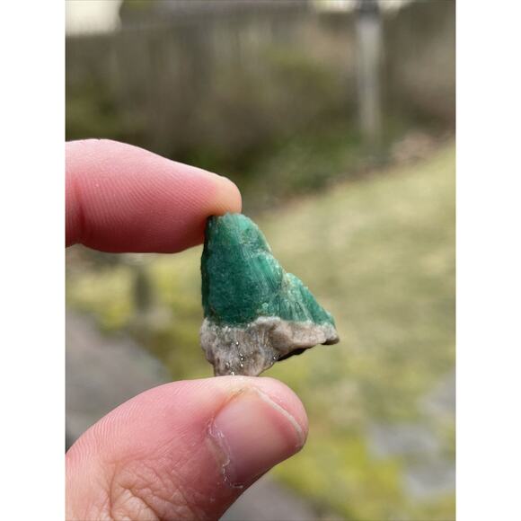 37 Carat Natural Superb Green Emerald Crystal Specimen From Panjshir Afghanistan - Picture 8 of 9